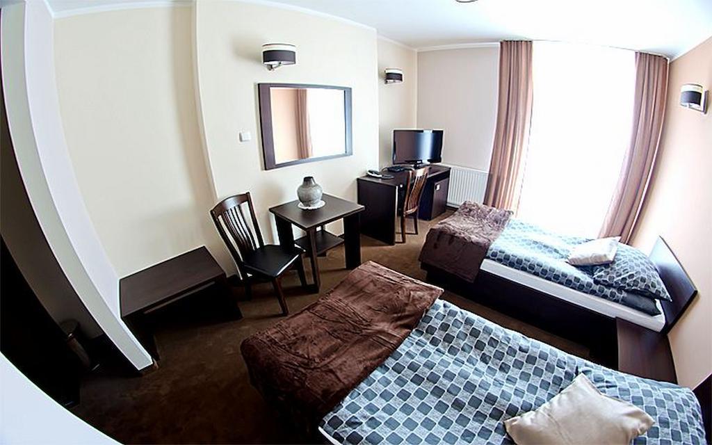 Willa Tanona Bed & Breakfast เบียวิสตอก ภายนอก รูปภาพ